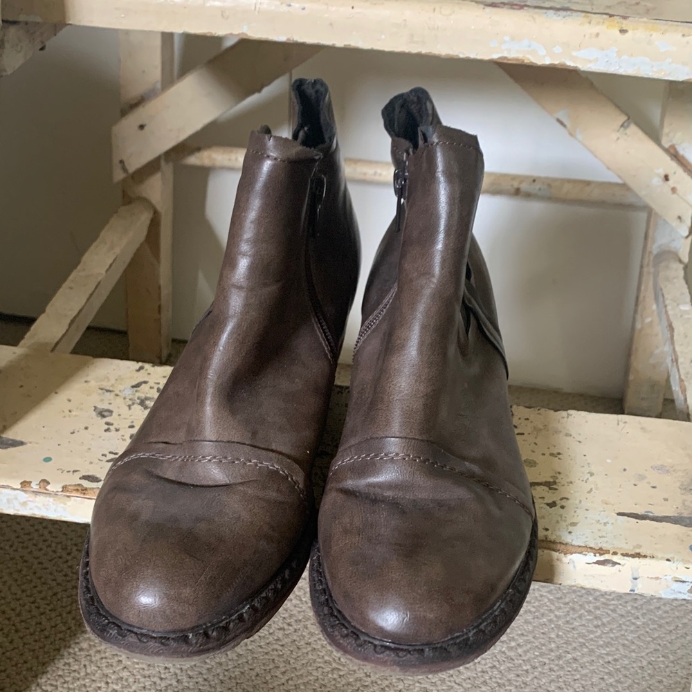 Ladies Rieker Leather Ankle Boots